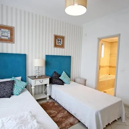 Villa Sleeps 10 With Pool Air Con And Wifi