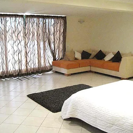 Sleeps 10 With Pool Air Con And Wifi * Escanxinhas